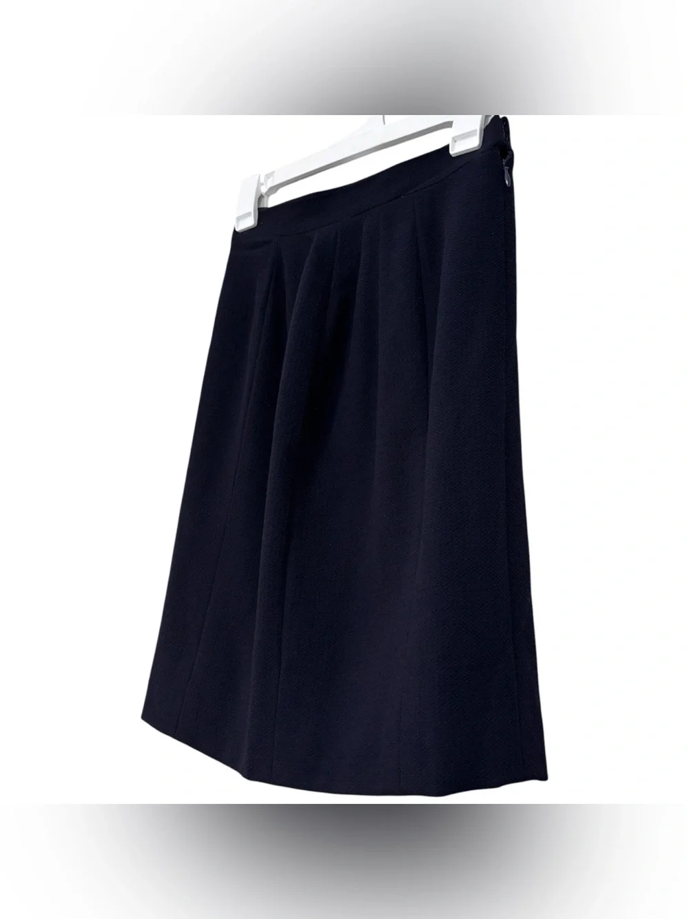Chanel Authentic Dark Navy Blue Vintage 100% Wool Skirt Size 36 or US 4/6